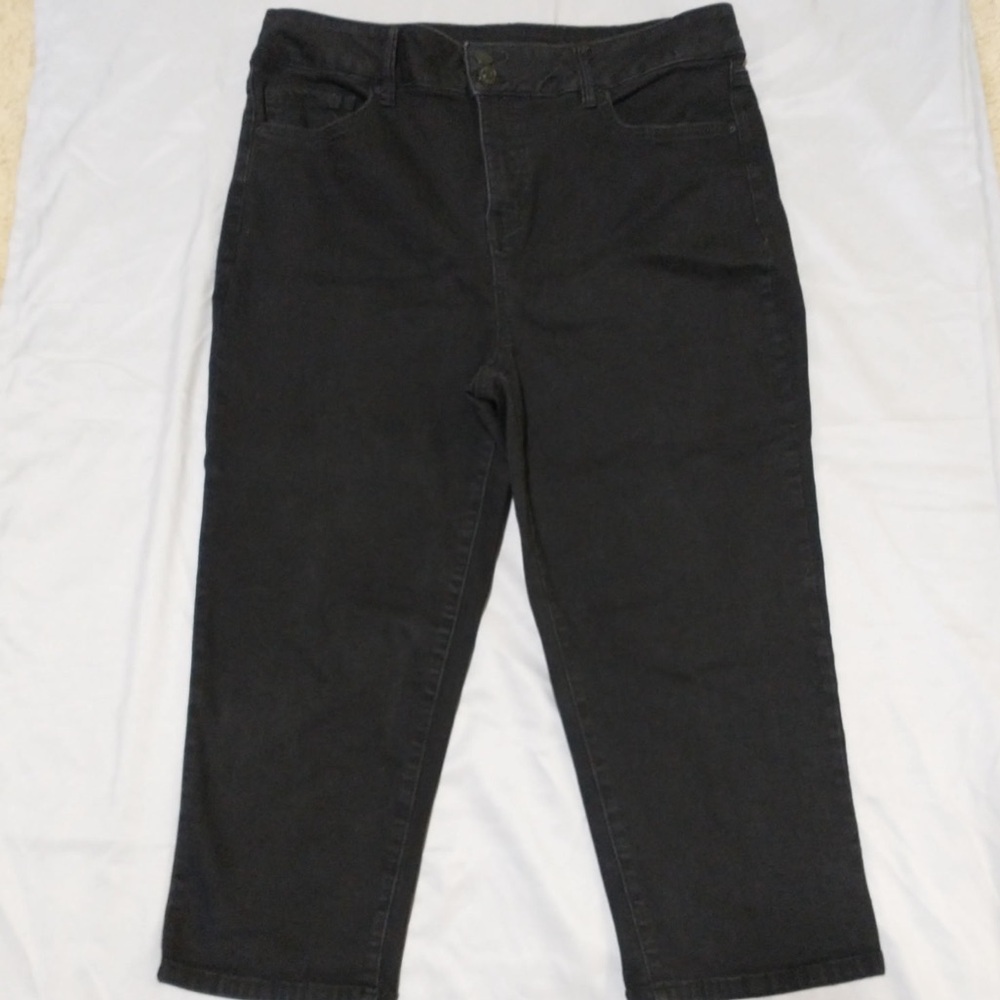 Royalty For Me Capris